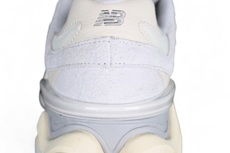 New Balance 9060 "Quartz Grey"