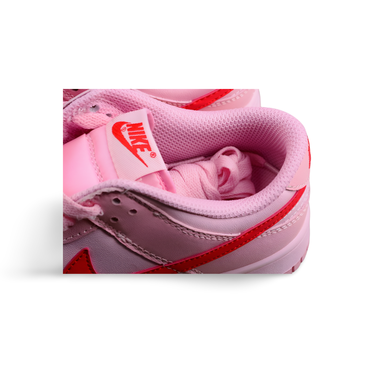 Dunk Low Triple Pink