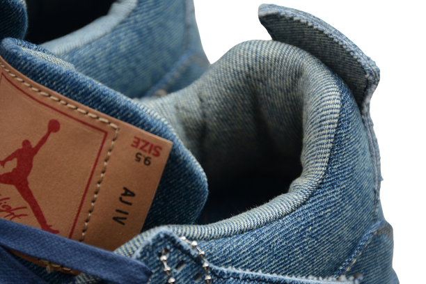 Air Jordan 4 x Levi's